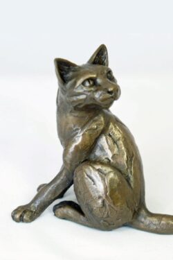 bronze resin Cat looking back
